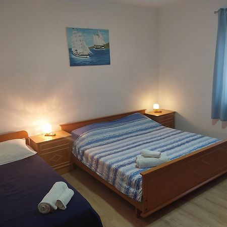 Apartman Lu イェセニツェ エクステリア 写真